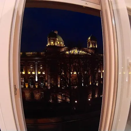 Balkan-inn Parlament 公寓