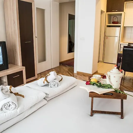 דירה Balkan-inn Parlament בלגרד