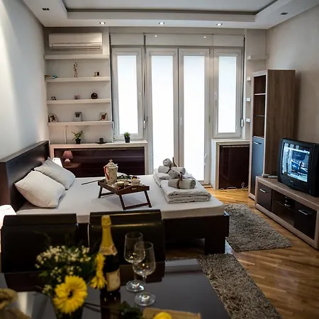 Balkan-inn Parlament *